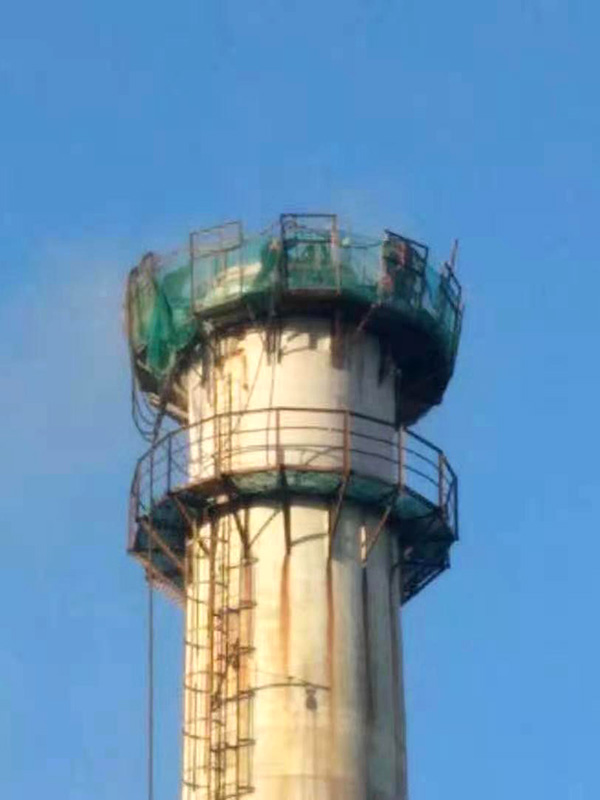煙囪拆除